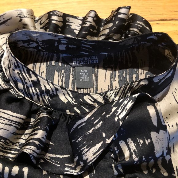 Women's Kenneth Cole Reaction Cap Sleeve 2-Tone Blouse - Picture 3 of 7